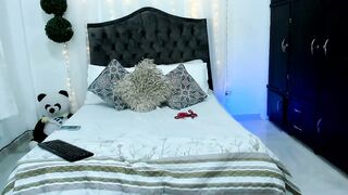 elis3ott porn cam - 08-20-2021