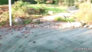 Mutti Und Tochter Ficken Ihren Klassenkameraden Nach Schule