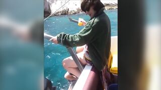 Le Pote La Prend Sur Le Bateau