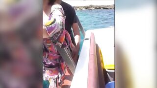 Le Pote La Prend Sur Le Bateau