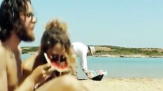 Elli Tringou & Milou Van Groesen