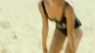 Elli Tringou & Milou Van Groesen