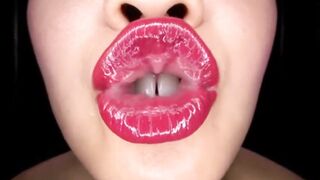 Lesbian Lipstick Kissing