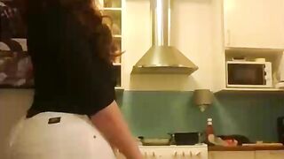 Pawg Love To Show Off Her Huge Big Booty.