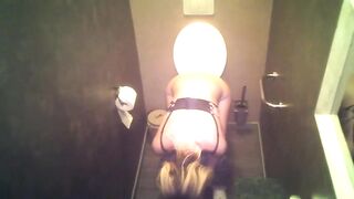 Kamera In Der Disco Auf Der Damentoilette!