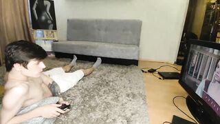 I Wanna Play With Your Dick While You Playing The Witcher 3. Cream Pie