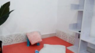 aloneher amateur webcam video (09-05-2021)