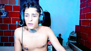 Rogerstev chaturbate porn video 09/25/2021