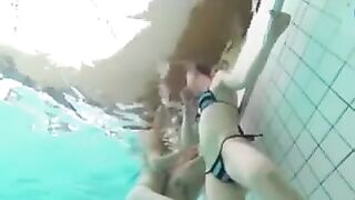 Perverse Ficksau Unter Wasser Gebumst!