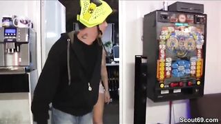 Wette Verloren Und Er Darf Seine Freundin Ficken