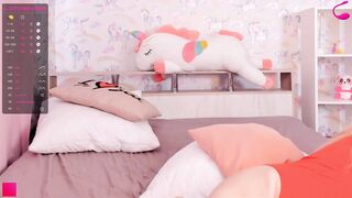 unicorngirls cam fuck (10-12-2021)