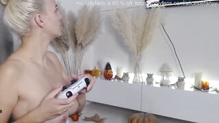 Smileyouarehere 27-Oct-2021 On Webcam