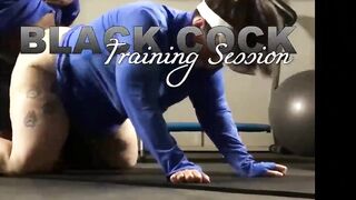 Big Booty Mom In Yoga Pants Cheats With Personal Trainer