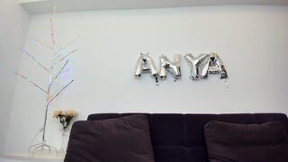 anya_fox chaturbate porn video - (12-08-2021)