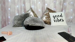 valeria_cruzz naked cam chat 05-Jan-2022