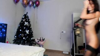 katrin_fit 05-Jan-22 posing on webcam