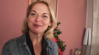 Tourist Woman Seduced And Fucked For Money