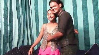 Desi Girl Sucks A Dick - Porn300.com