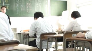 Reina Nanjo, A Married Woman Teacher Who Gets 10 Times Wet In A Climax Class Where She Can't Make A Voice