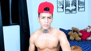 Rogerstev porn video chat - 09/19/2020