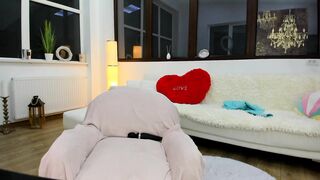 Dolce_eva nude cams (03/05/2022)