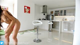 Halliee live webcam show 25-Mar-22