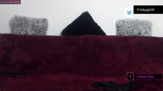 hornygirllx show 10/08/2022