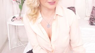 Saralucky premium porn 10-28-2022