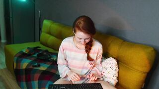 Purplebeawer cam porn 11/14/2022