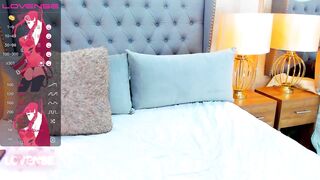 Sophie_curves_ horny amateur video 11-17-2022