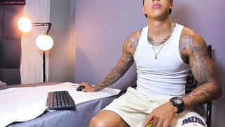 zeus_xxxx webcam porn vid (11/22/2022)