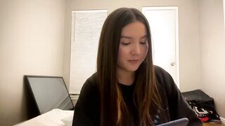 Screenshot from ravendevine's live webcam sex show video