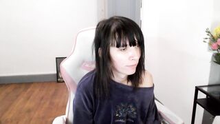 Screenshot from missthon's live webcam sex show video