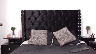 Noah_mia Nude Cam Video (12-12-2022)