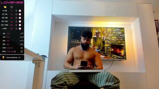 maxhunterx_ porn video chat (12/28/2022)