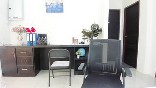 Ellcrys Live Webcam Show 01/05/2023