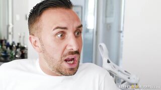 Steamy medic fixes the patients swell dick with doggystyle