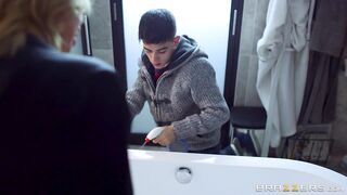 Little k!d fucking a real cougar