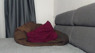 Hugge_tits chat and bate - (02-02-2023)