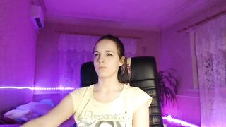 babymuro4ka (02-12-2023) from Chaturbate