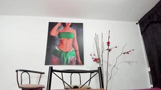 Screenshot from antonella_silva's live webcam sex show video