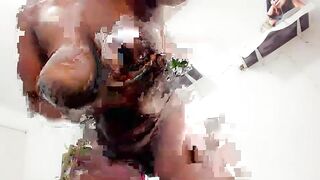 hugetitschocolate05 02/15/2023 xxx porn cam