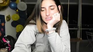 hollyshit_ cams chat 17 February 2023