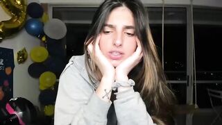 hollyshit_ cams chat 17 February 2023