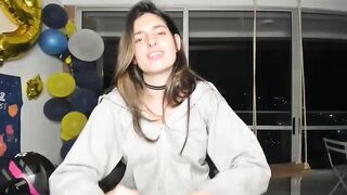 hollyshit_ cams chat 17 February 2023