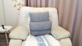 Screenshot from girlfrend10's live webcam sex show video