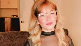 Giftedgirl4u Amateur Cam Show (02-22-2023)