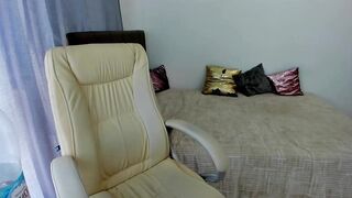 juliadreamsi 22-Feb-23 horny amateur