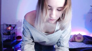 Kara_moor cam video (02/23/2023)