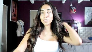 Screenshot from brendaaguerra's live webcam sex show video